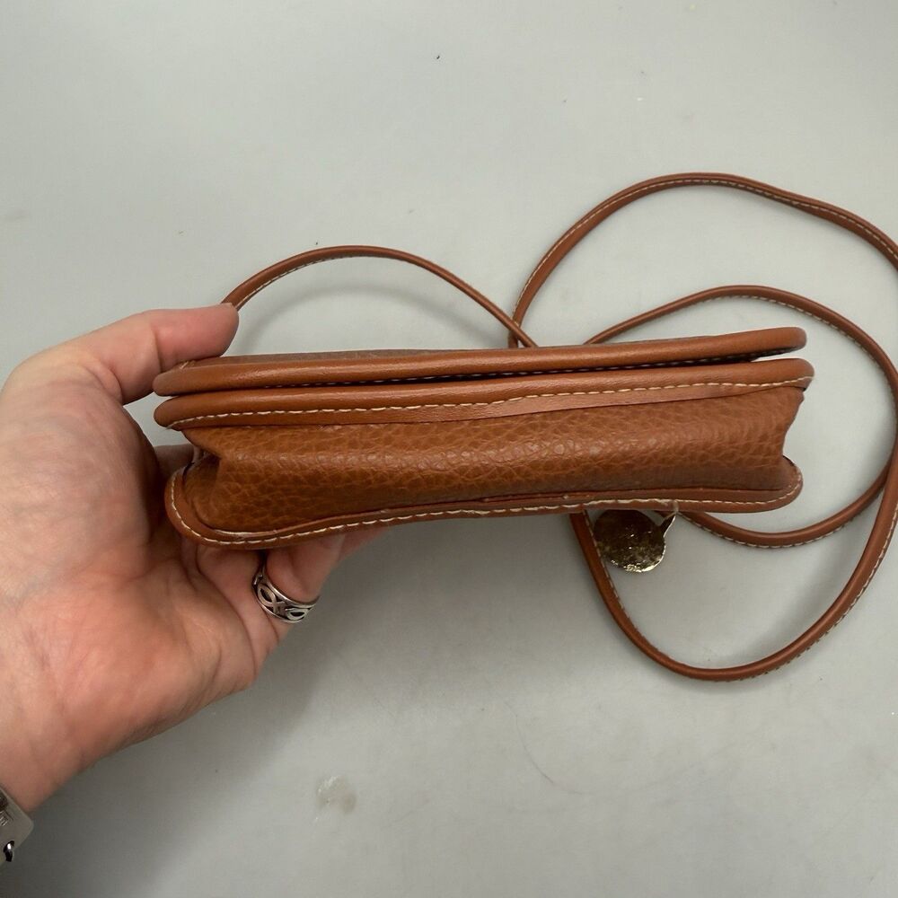 Vintage Dooney & Bourke Leather Crossbody Clutch Missing Front Patch GUC - Picture 4 of 16